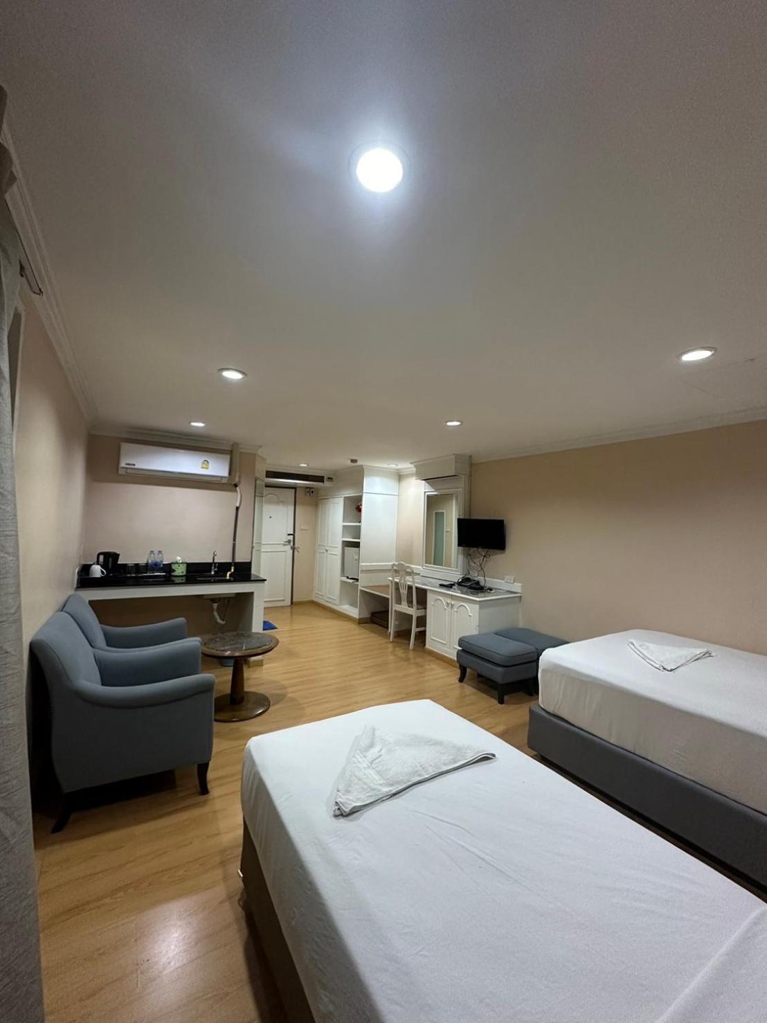 Royal Garden Home Hotel Μπανγκόκ Εξωτερικό φωτογραφία