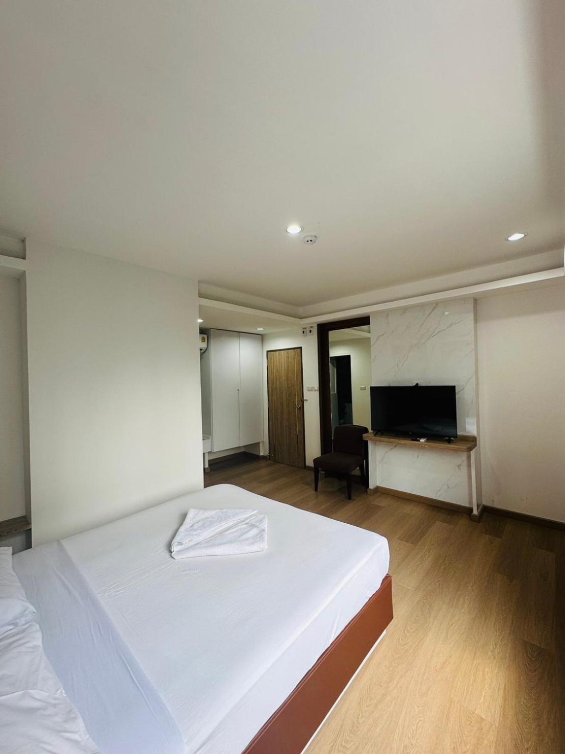 Royal Garden Home Hotel Μπανγκόκ Εξωτερικό φωτογραφία